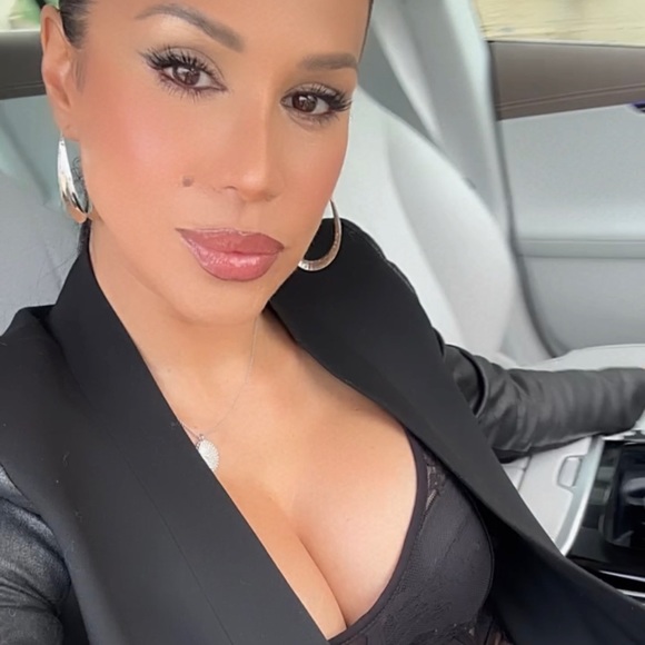 Meet your Posher, Bella - Picture 15 of 15